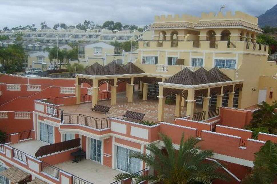 Een foto van de buitenkant van Appartementen Granada Park