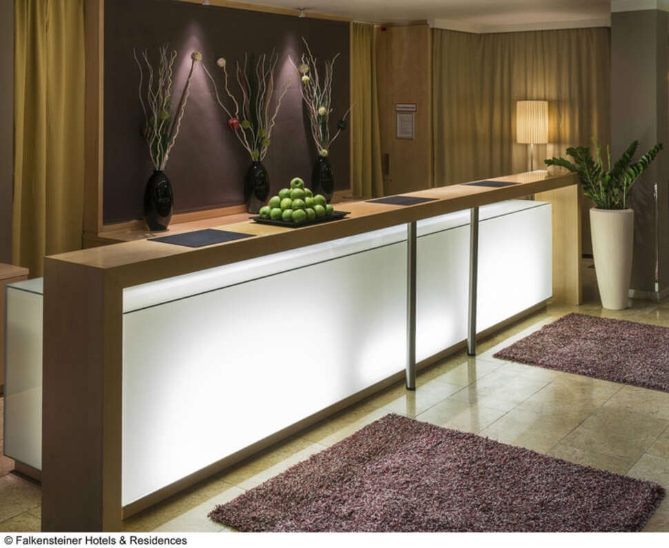 Een foto van het interieur van Max Brown 7th District