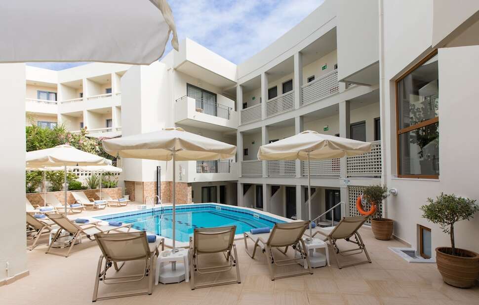 Een foto van het zwembad bij Anita Beach Hotel
