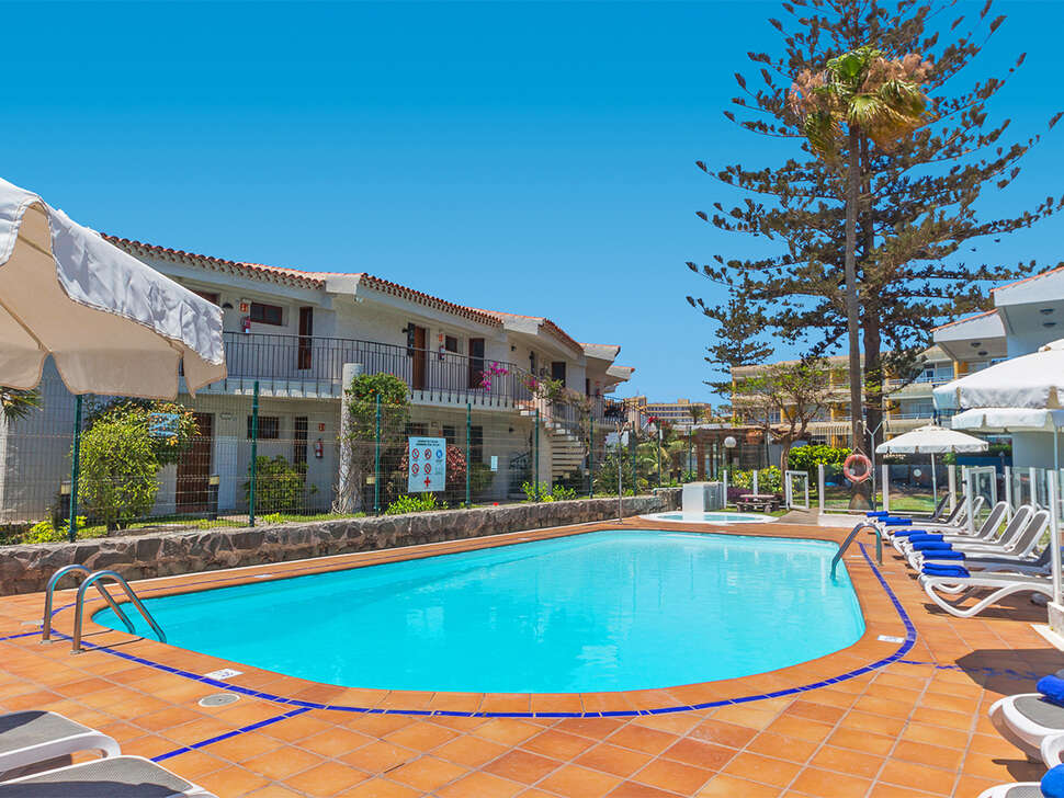 Ein Foto vom Pool im Apartments Los Caribes I