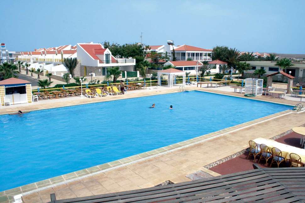 Een foto van het zwembad bij Murdeira Village Resort