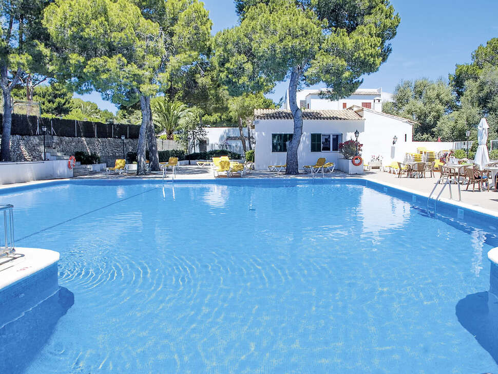 Een foto van een overzicht van Pinos Playa Hotel