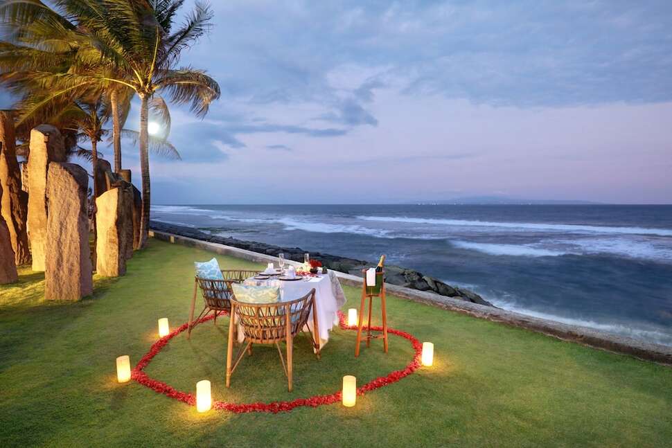 Een foto van The Royal Purnama