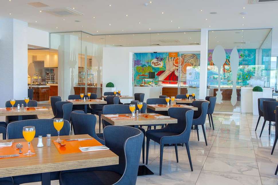 Ein Foto von den Einrichtungen im Atlantica Sancta Napa Hotel