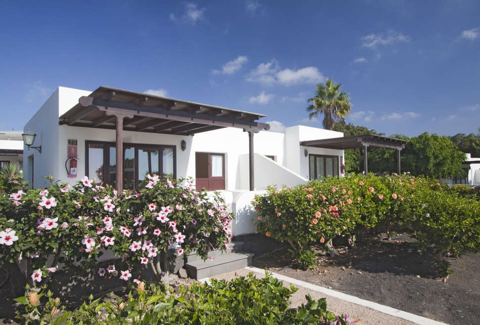 Een foto van de buitenkant van Bungalows Playa Limones