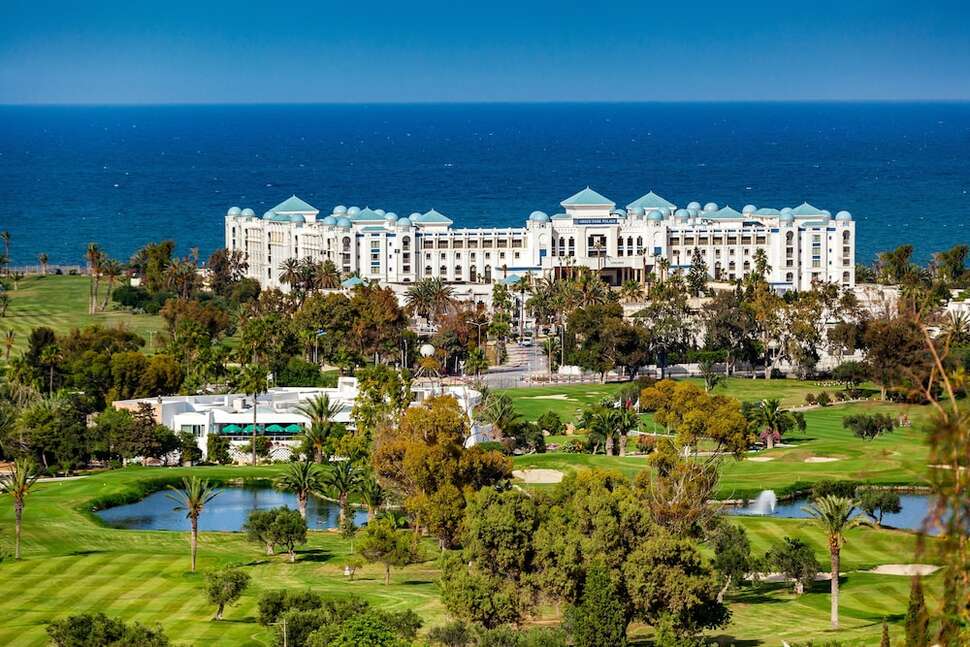 Ein Foto von der Außenansicht des Barcelo Concorde Green Park Palace