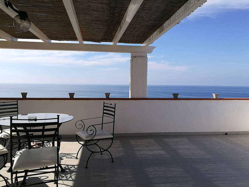 Ein Foto von der Terrasse im Tonicello Resort