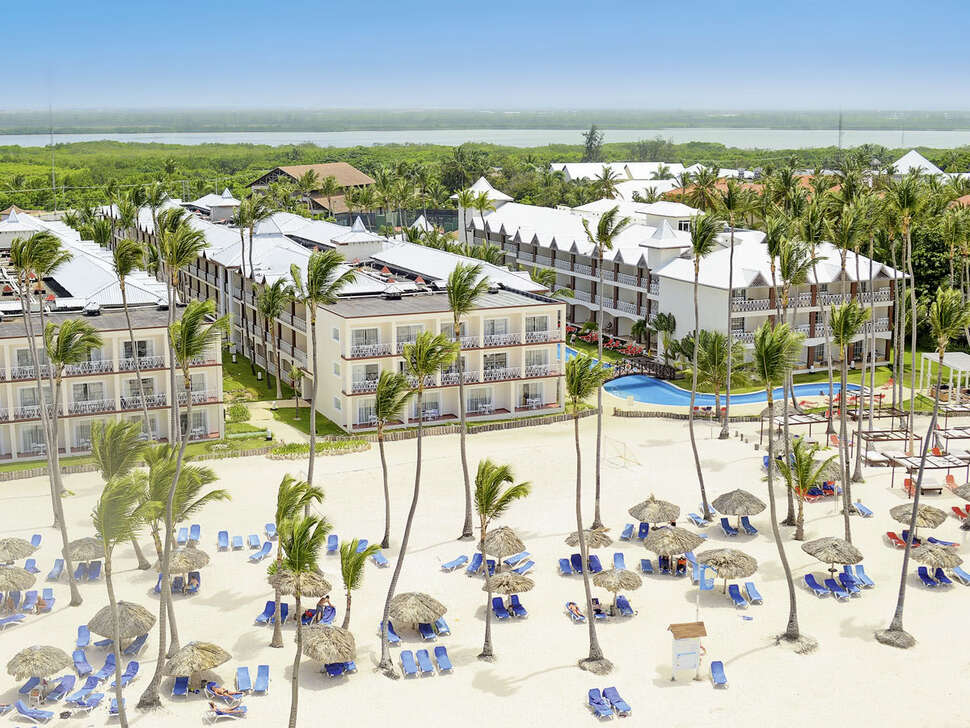Een foto van de buitenkant van Be Live Collection Punta Cana