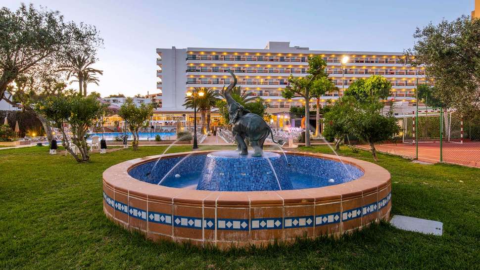 Een foto van het terras bij Suneo Caribe