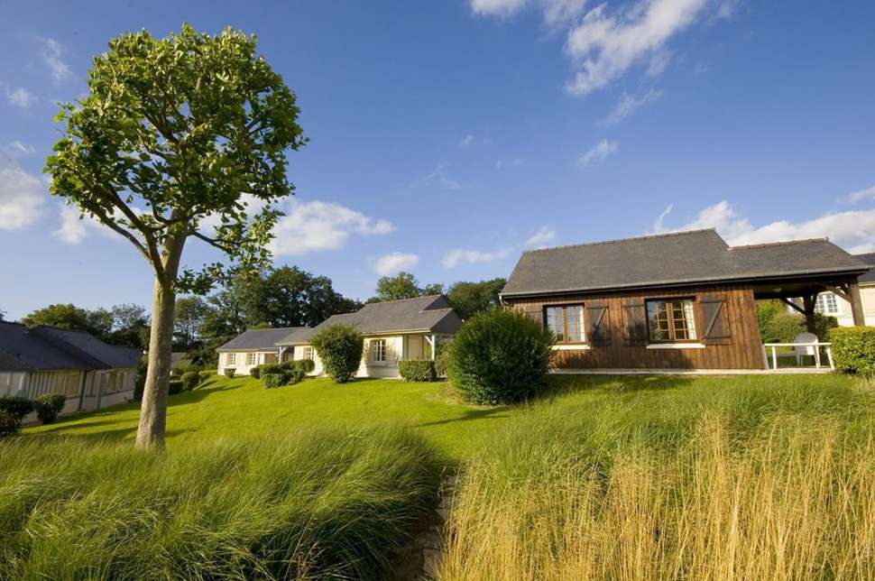 Een foto van de buitenkant van Pierre & Vacances Village Club Normandy Garden