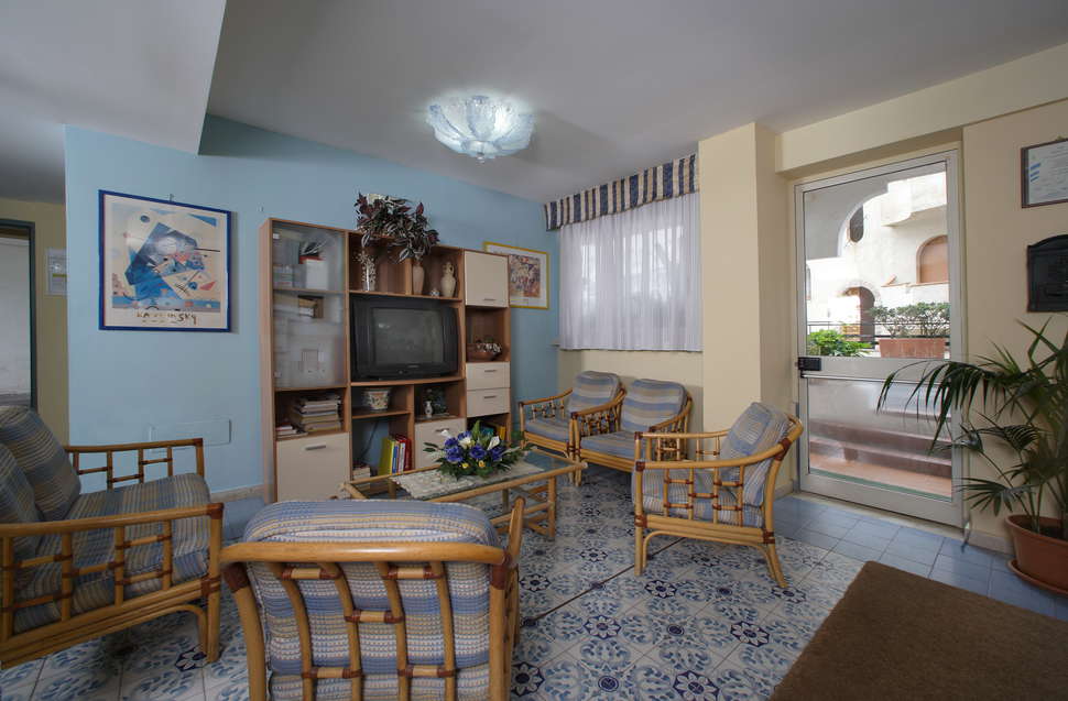 Ein Foto vom Innenbereich im Hotel Baia degli Dei