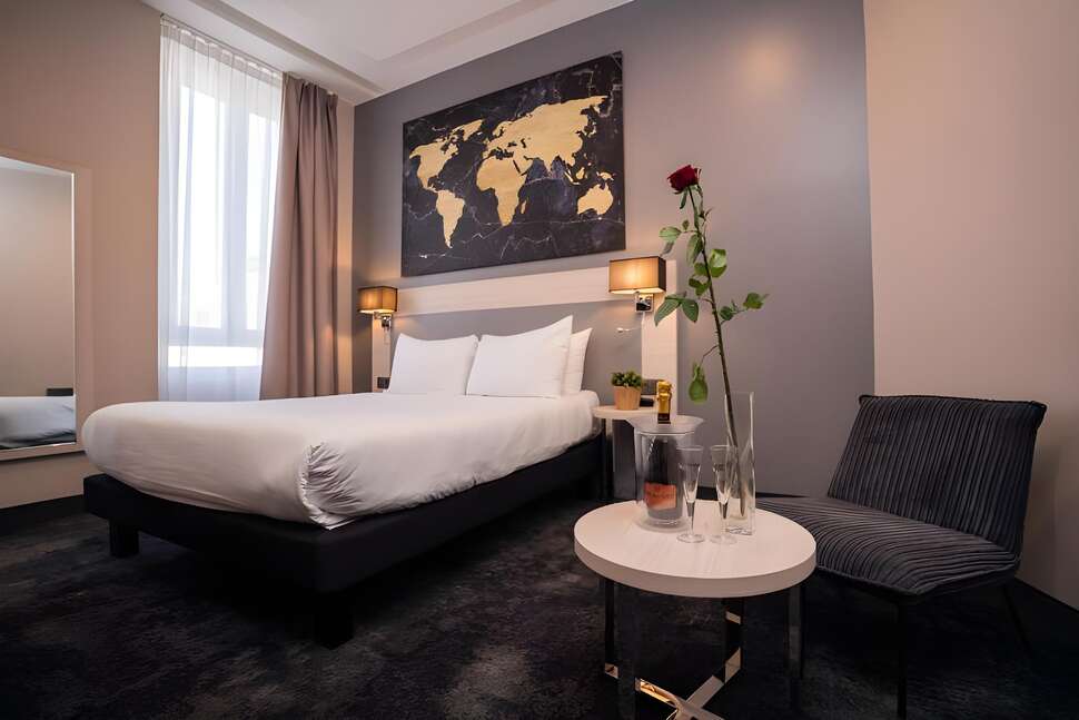 Ein Foto Hotel Univers