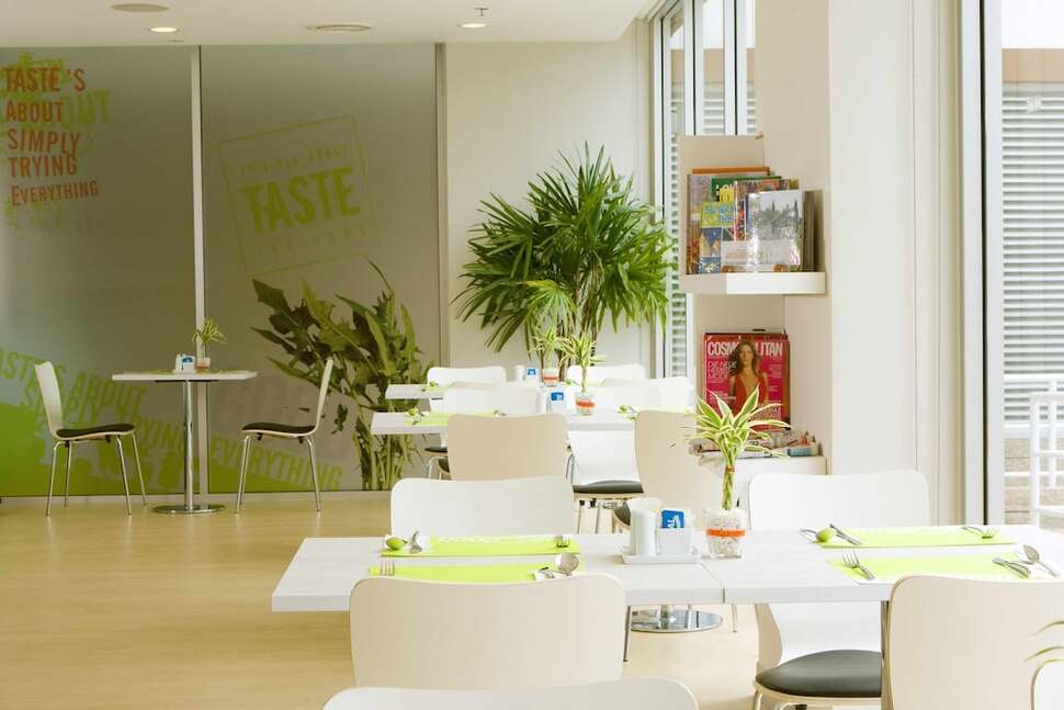 Ein Foto Ibis Bangkok Sathorn