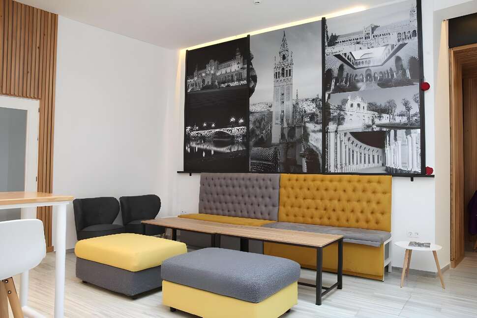 Ein Foto Basic Hotel Sevilla Catedral
