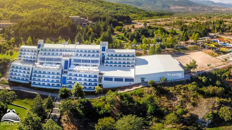 Een foto van de buitenkant van Izgrev Spa & Aquapark