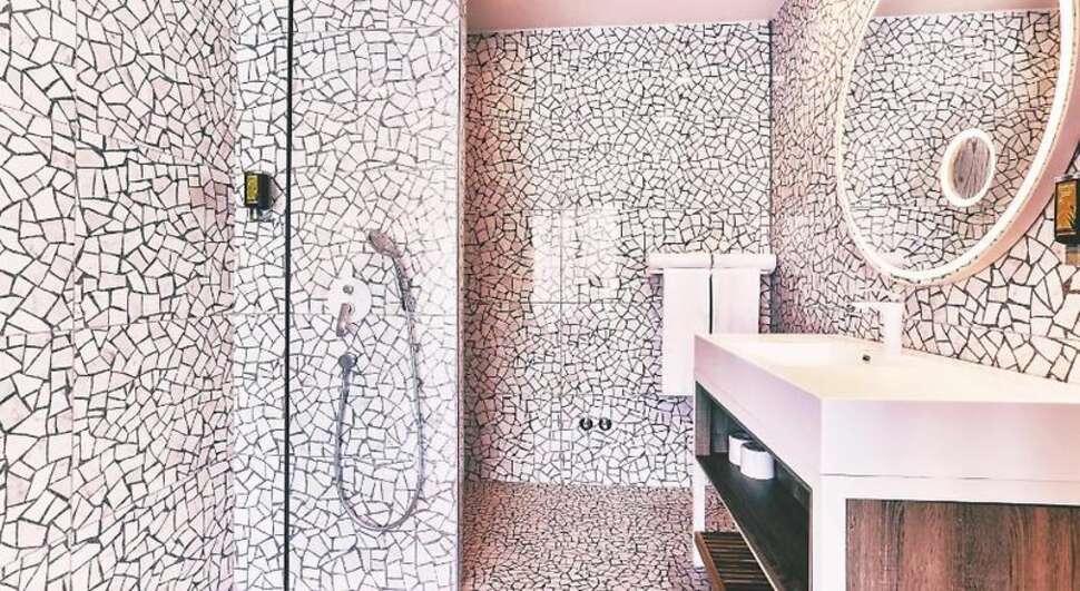 Een foto van Carine Hotel Kumbor