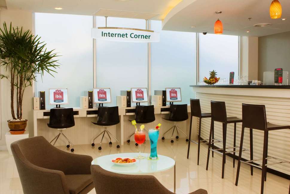 Ein Foto Ibis Bangkok Sathorn