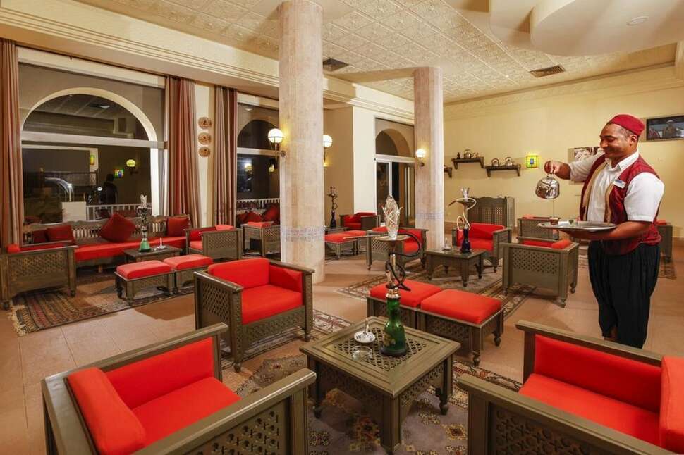 Een foto van het interieur van Calimera Yati Beach