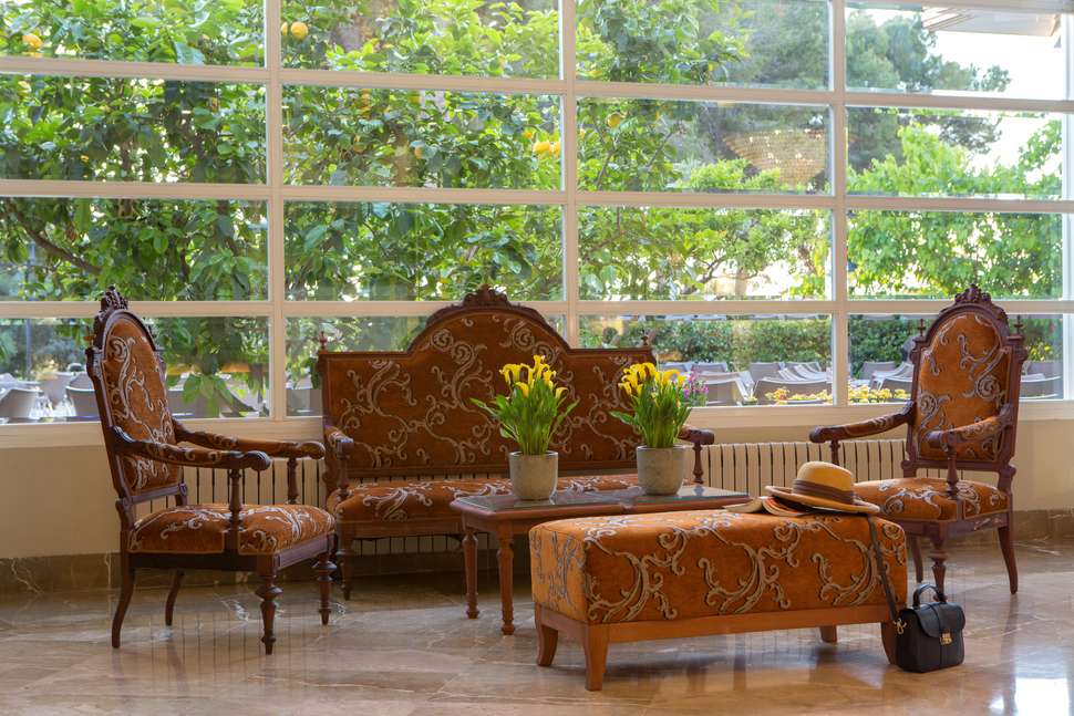 Een foto van het interieur van Hotel Castell dels Hams