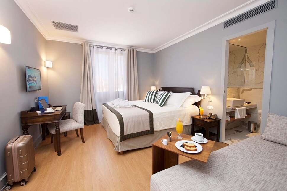 Een foto van Aenos Hotel
