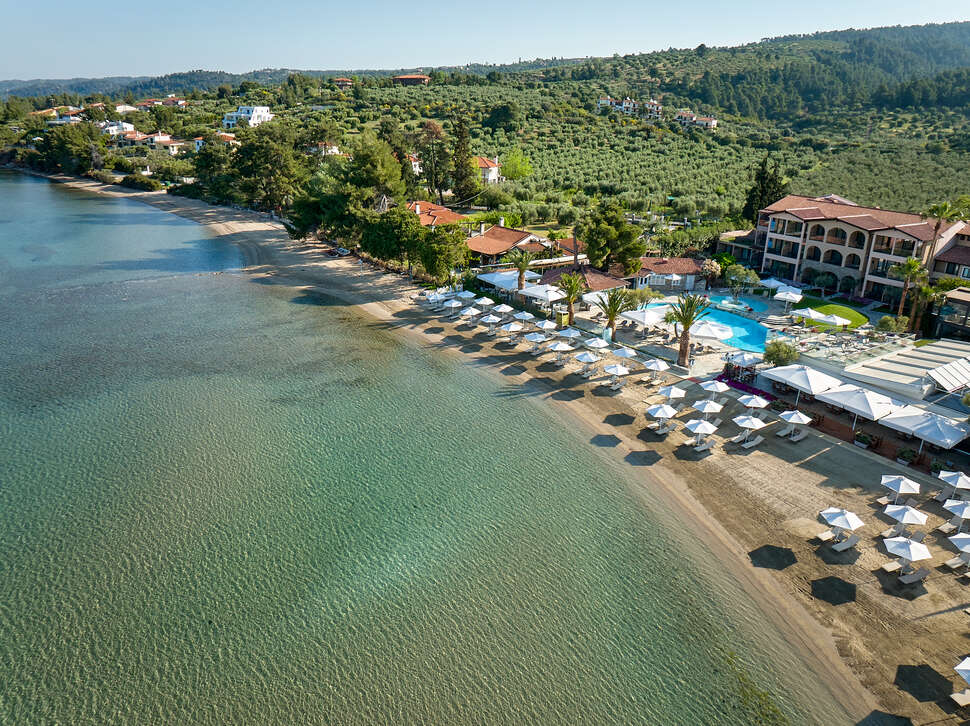 Een foto van het zwembad bij Anthemus Sea Beach Hotel & Spa