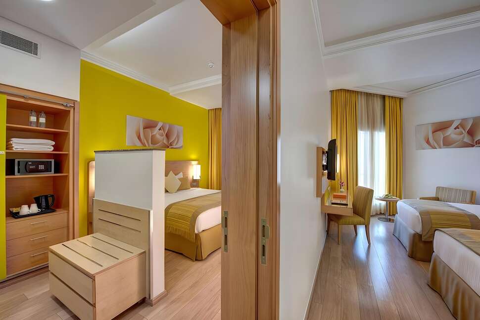 Ein Foto Al Khoory Executive Hotel Al Bada