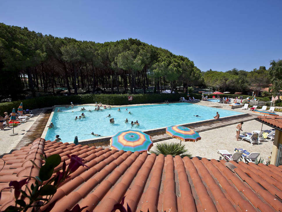 Een foto van het zwembad bij Camping Free Beach