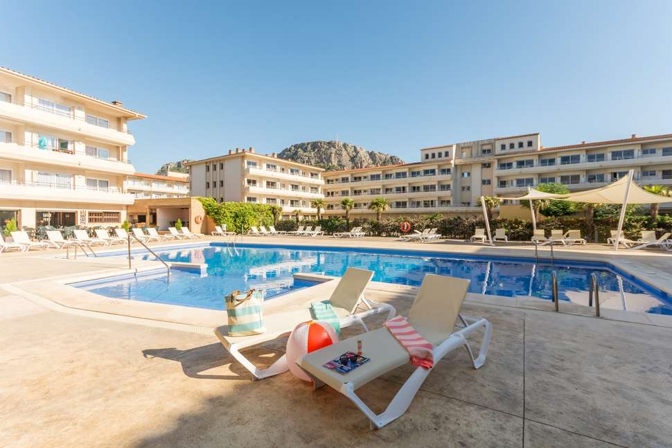 Een foto van het zwembad bij Pierre & Vacances Residence Estartit Playa
