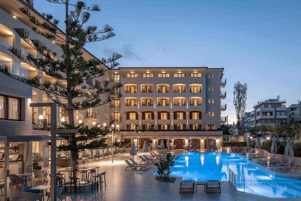 Een foto van Theartemis Palace