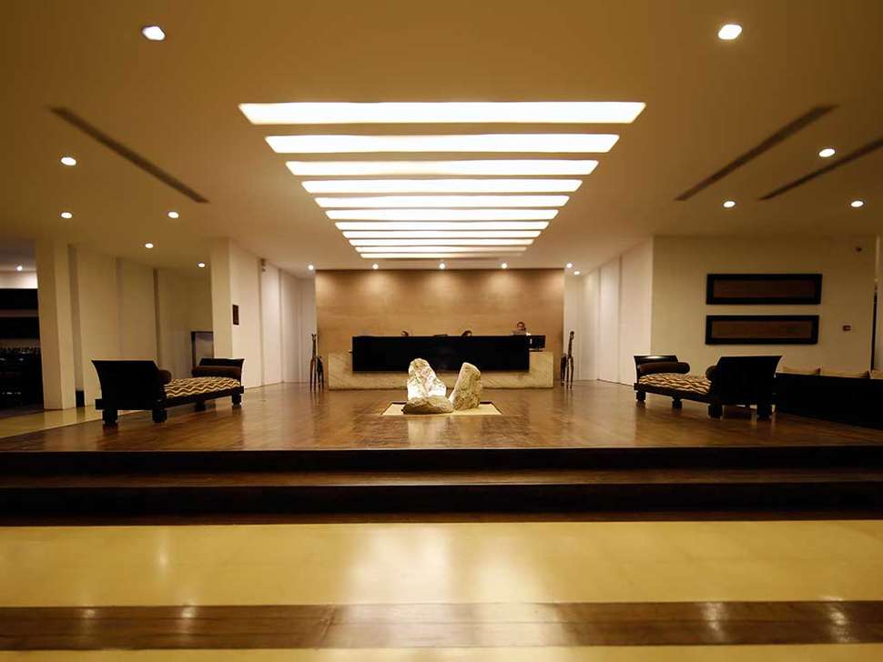 Een foto van het interieur van Pegasus Reef Hotel