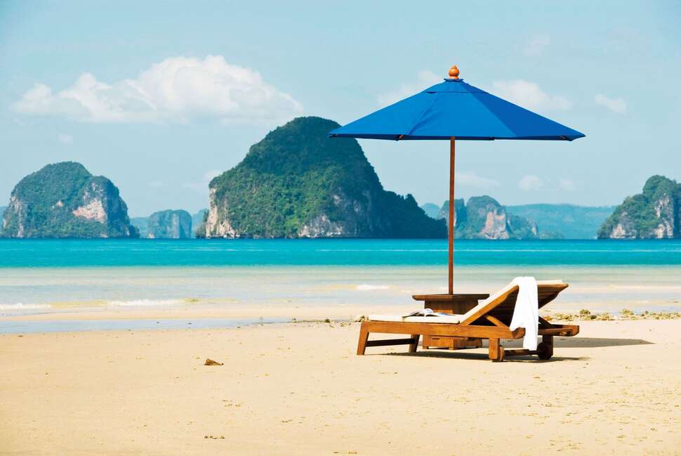 Een foto van het strand bij Anyavee Tubkaek Beach Resort
