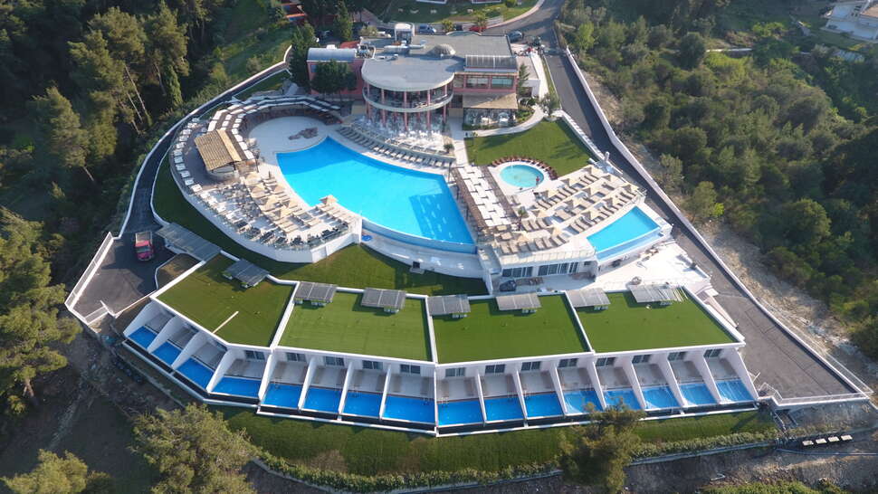 Een foto van het zwembad bij Alia Palace Luxury Hotel