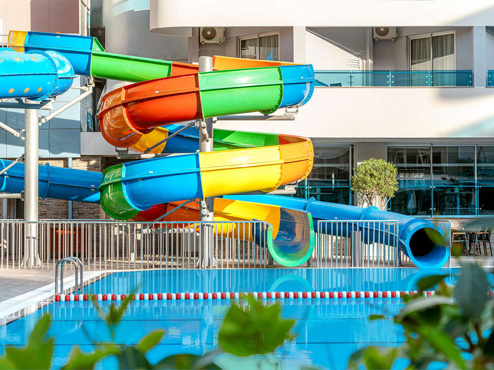 Een foto van het zwembad bij Avena Resort Hotel