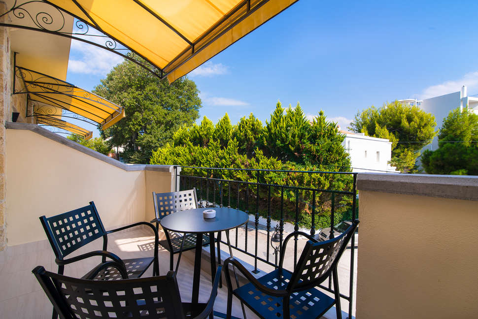 Een foto van Neikos Mediterraneo Luxury Suites