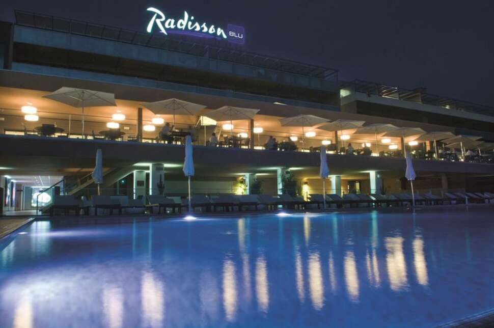 Een foto van het zwembad bij Radisson Blu Resort & Spa Ajaccio Bay