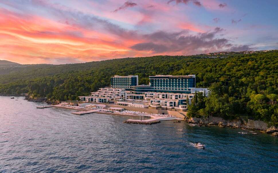 Ein Foto Hilton Rijeka Costabella Beach