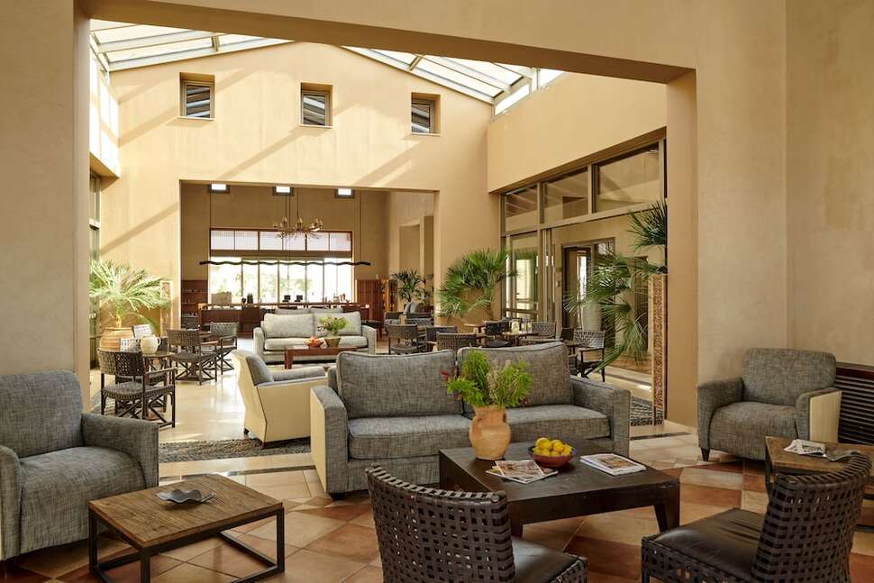 Een foto van het interieur van Village Heights Resort