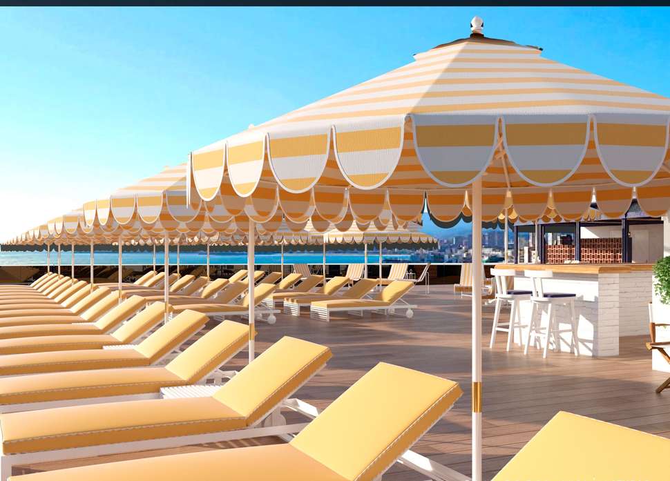 Een foto van het terras bij H10 Puerto Poniente