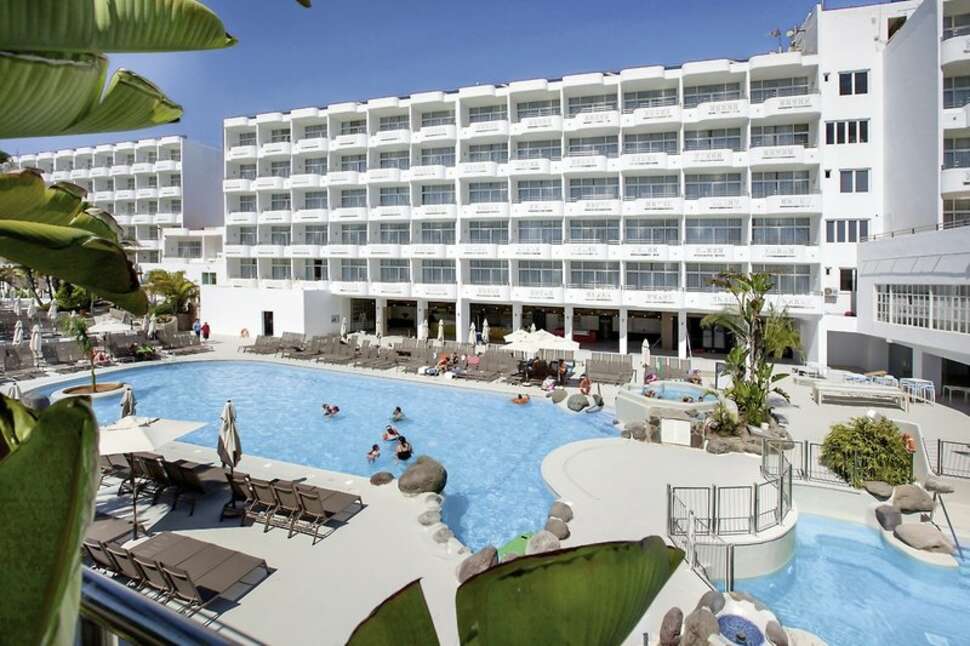 Een foto van het zwembad bij Abora Catarina by Lopesan Hotels
