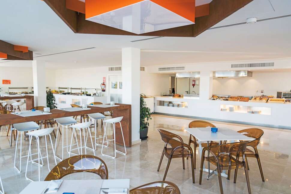 Een foto van de faciliteiten bij THB Naeco Ibiza