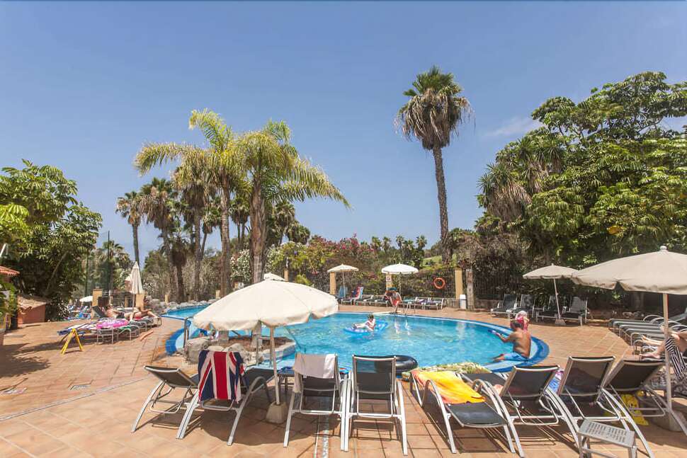 Een foto van het zwembad bij Villa Mandi Golf Resort