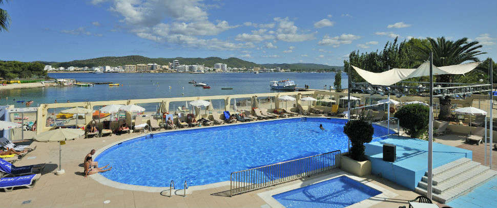 Een foto van het zwembad bij Innside by Melia Ibiza