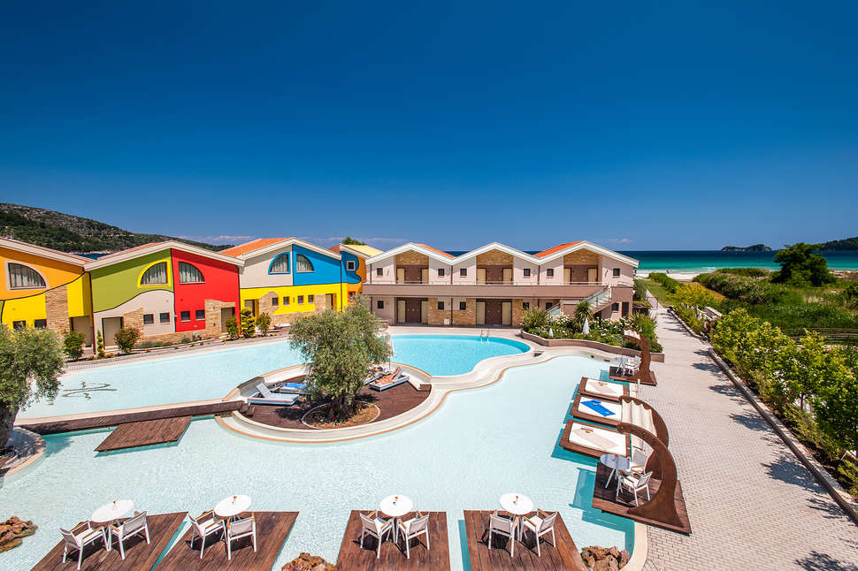 Ein Foto vom Pool im Alexandra Golden Boutique Hotel