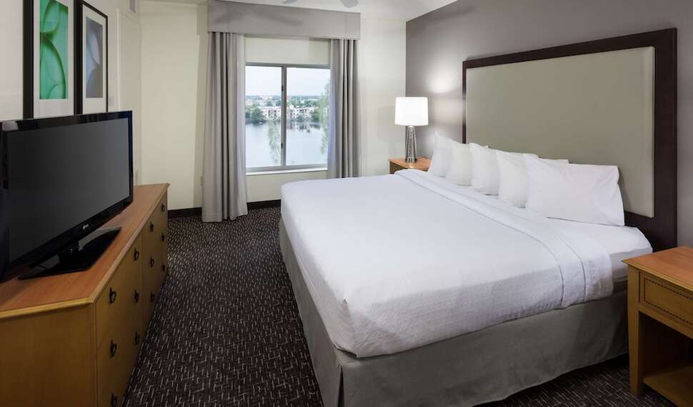 Ein Foto Homewood Suites Miami Airport Blue Lagoon