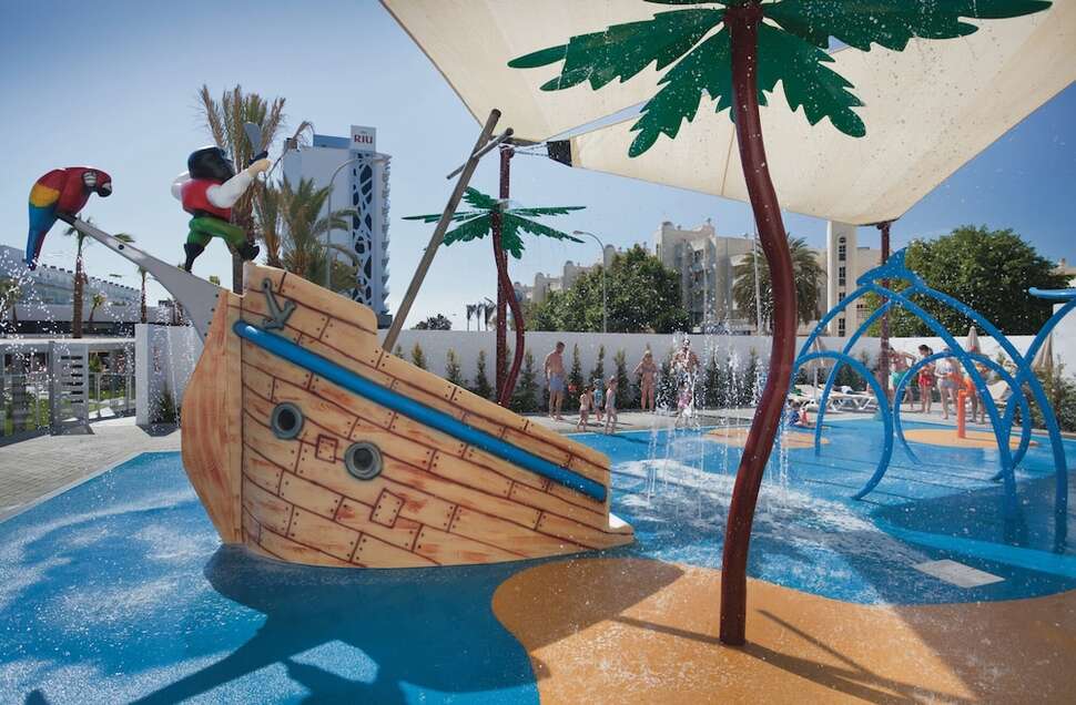 Ein Foto vom Pool im Riu Costa del Sol