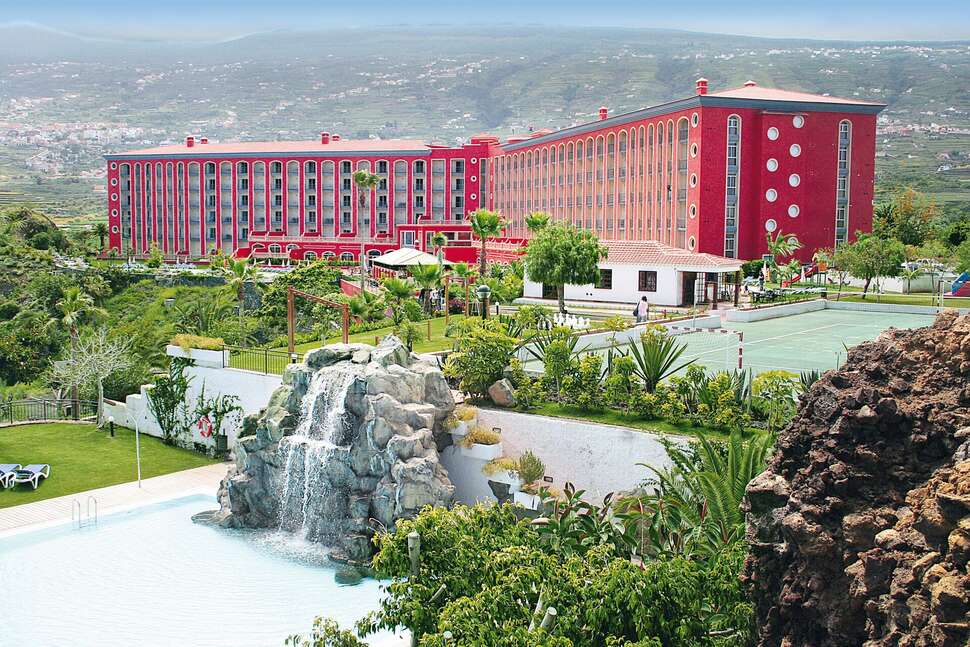 Een foto van een overzicht van Hotel Las Aguilas Tenerife Affiliated by Melia