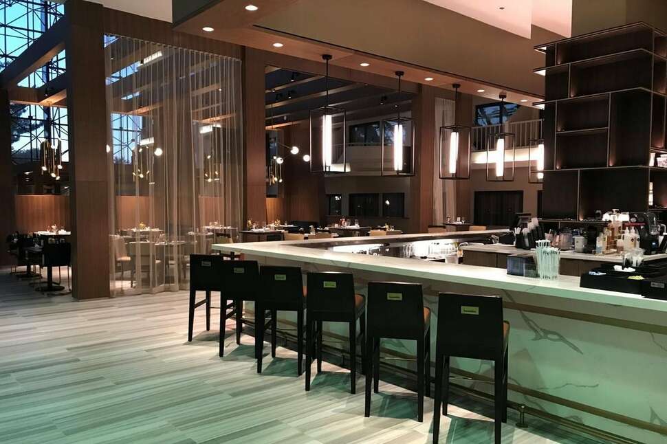 Ein Foto Doubletree by Hilton Newark Airport