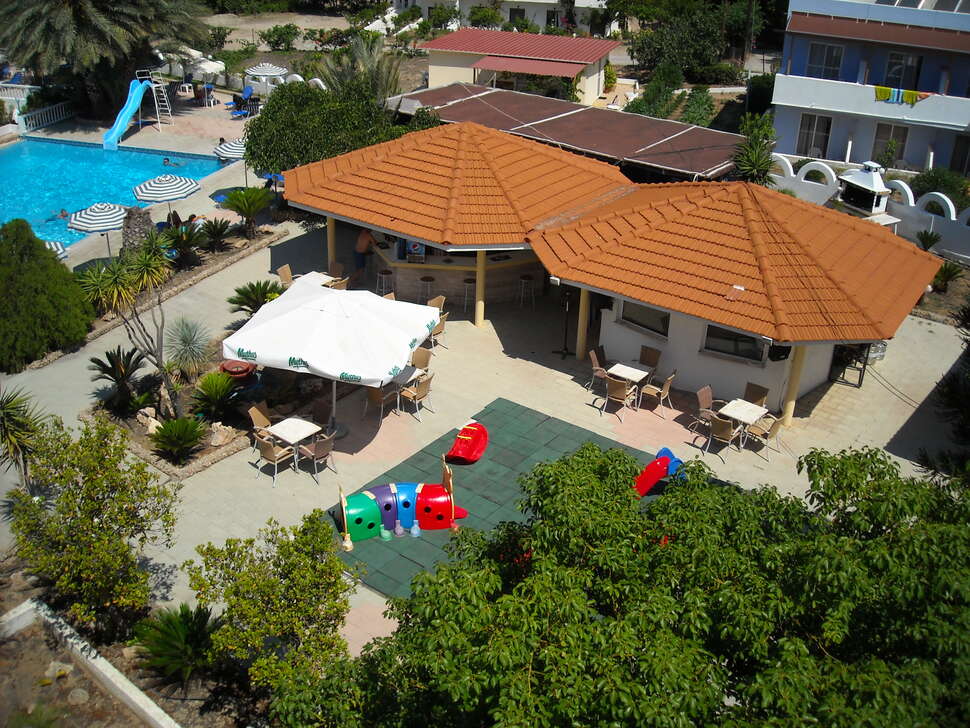 Een foto van de faciliteiten bij Pefkos Breeze Family Resort & Spa