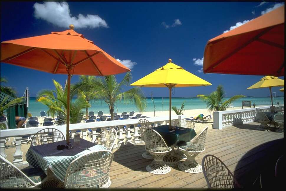 Een foto van de faciliteiten bij Legends Beach Resort