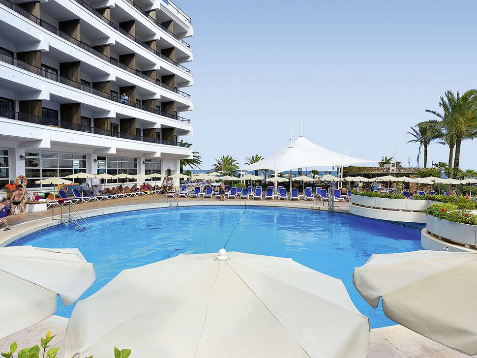 Een foto van het zwembad bij Allsun Hotel Sumba